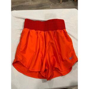 Nike training shorts size small‎